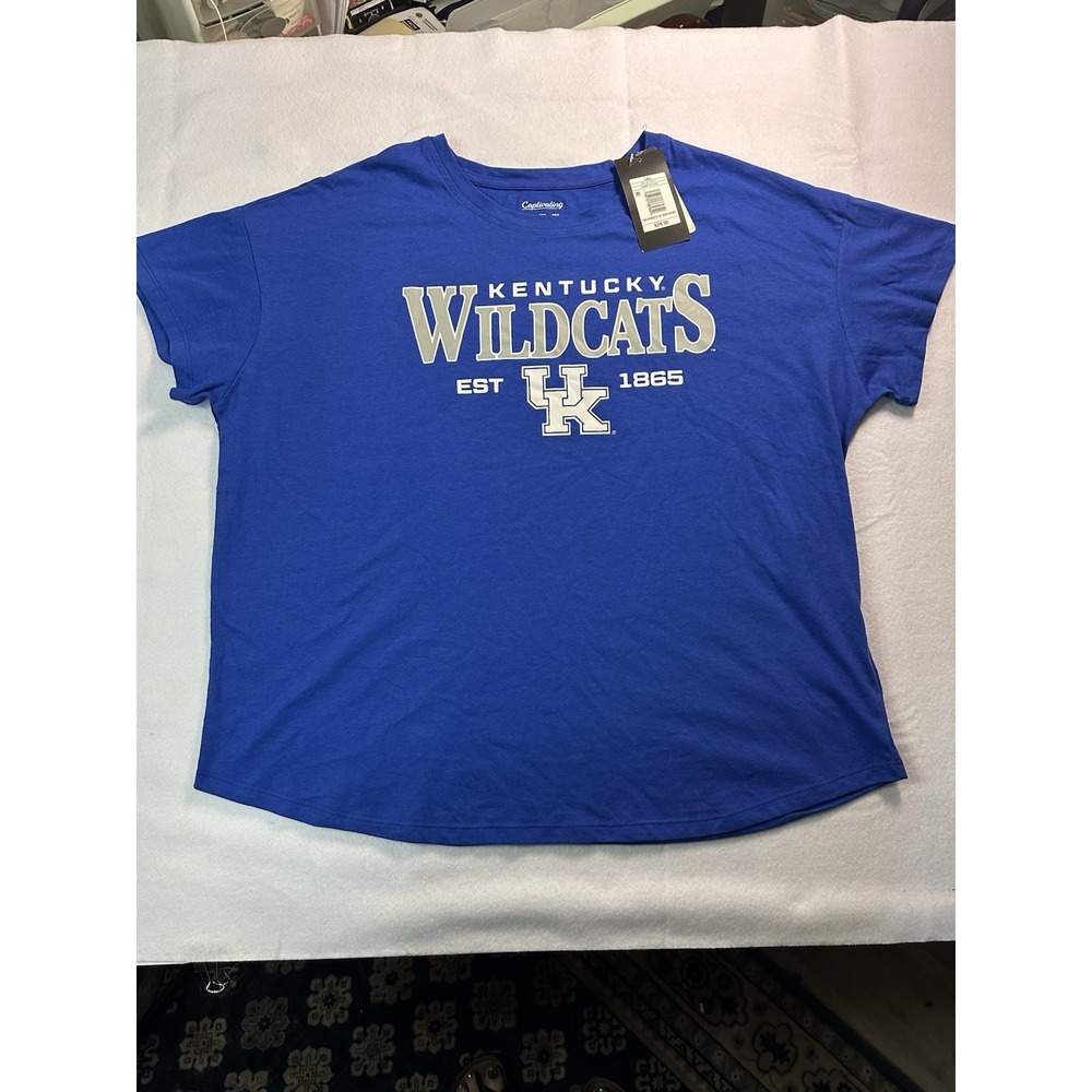 Captivating‎ Blue Wildcats T-shirt Women's 2xl